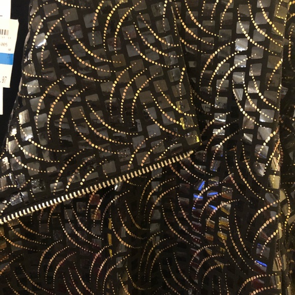 🖤Black and Gold Jacket🖤 - Picture 3 of 4